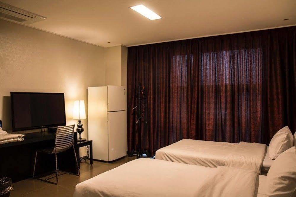 G Tourist Hotel Wolmido Inčchon Exteriér fotografie